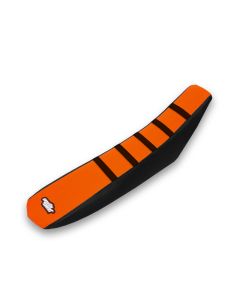MotoSeat - Gripper Pleat Seat Cover Black /Orange /Black - KTM 125 /150 /200 /250 /300 EXC (12-16)